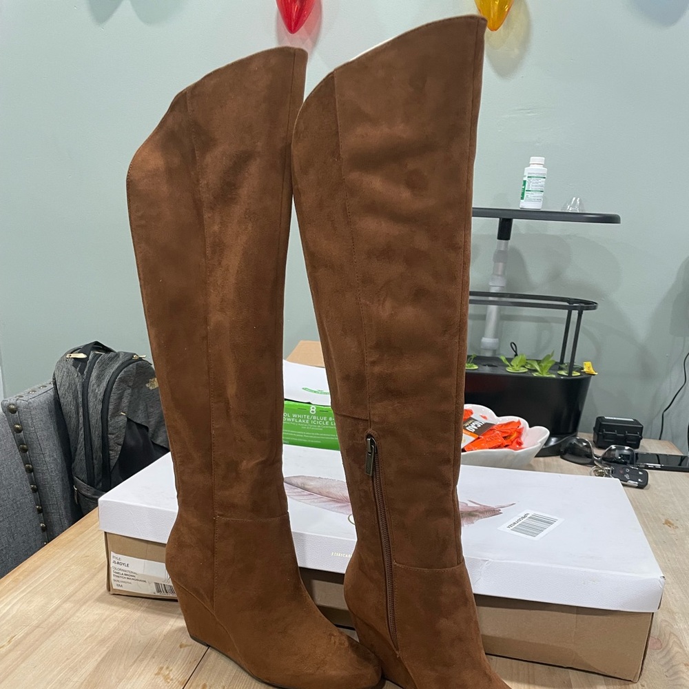 Jessica Simpson boots